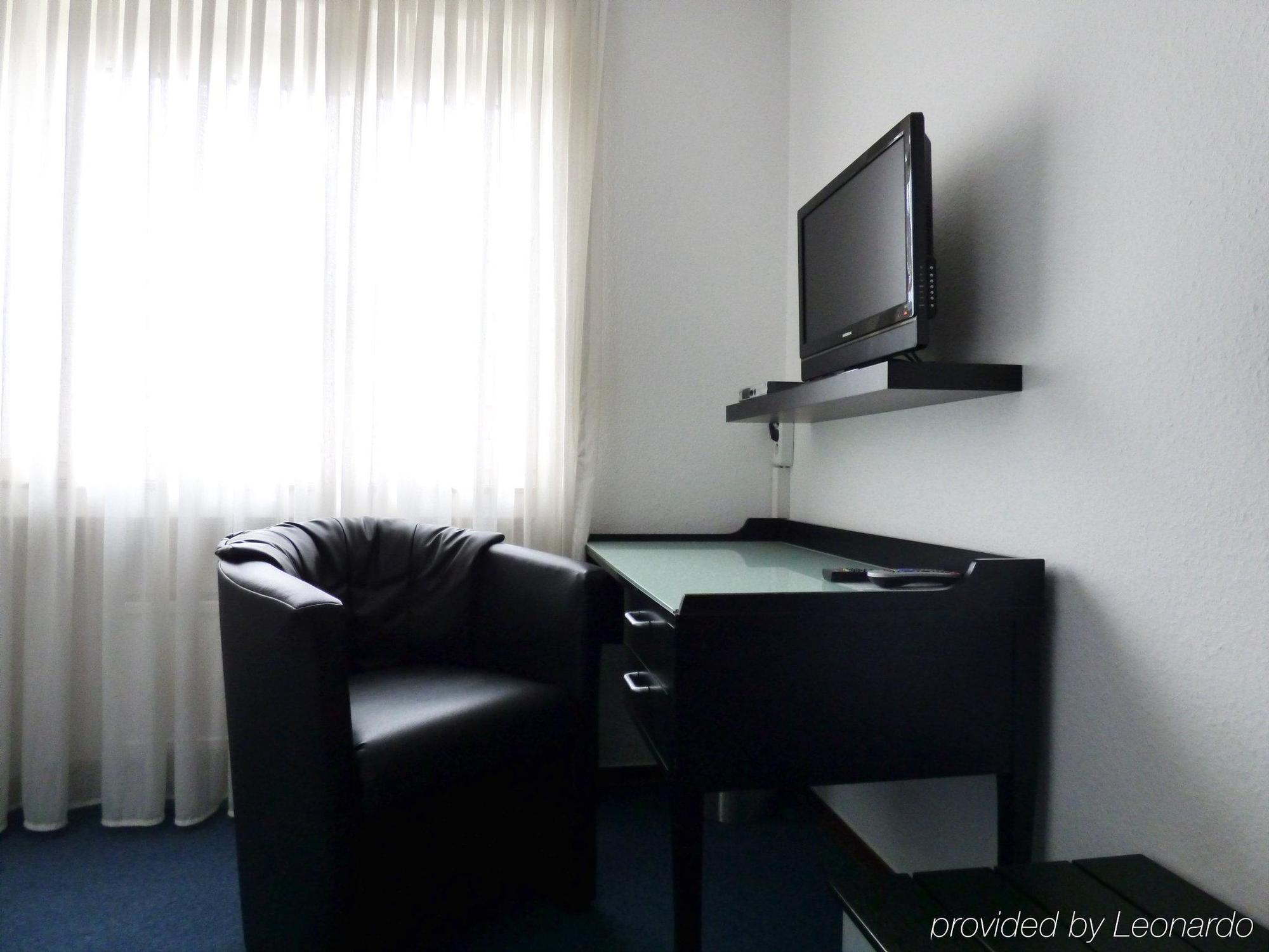 Hotel Alt Buettgen Kaarst Extérieur photo