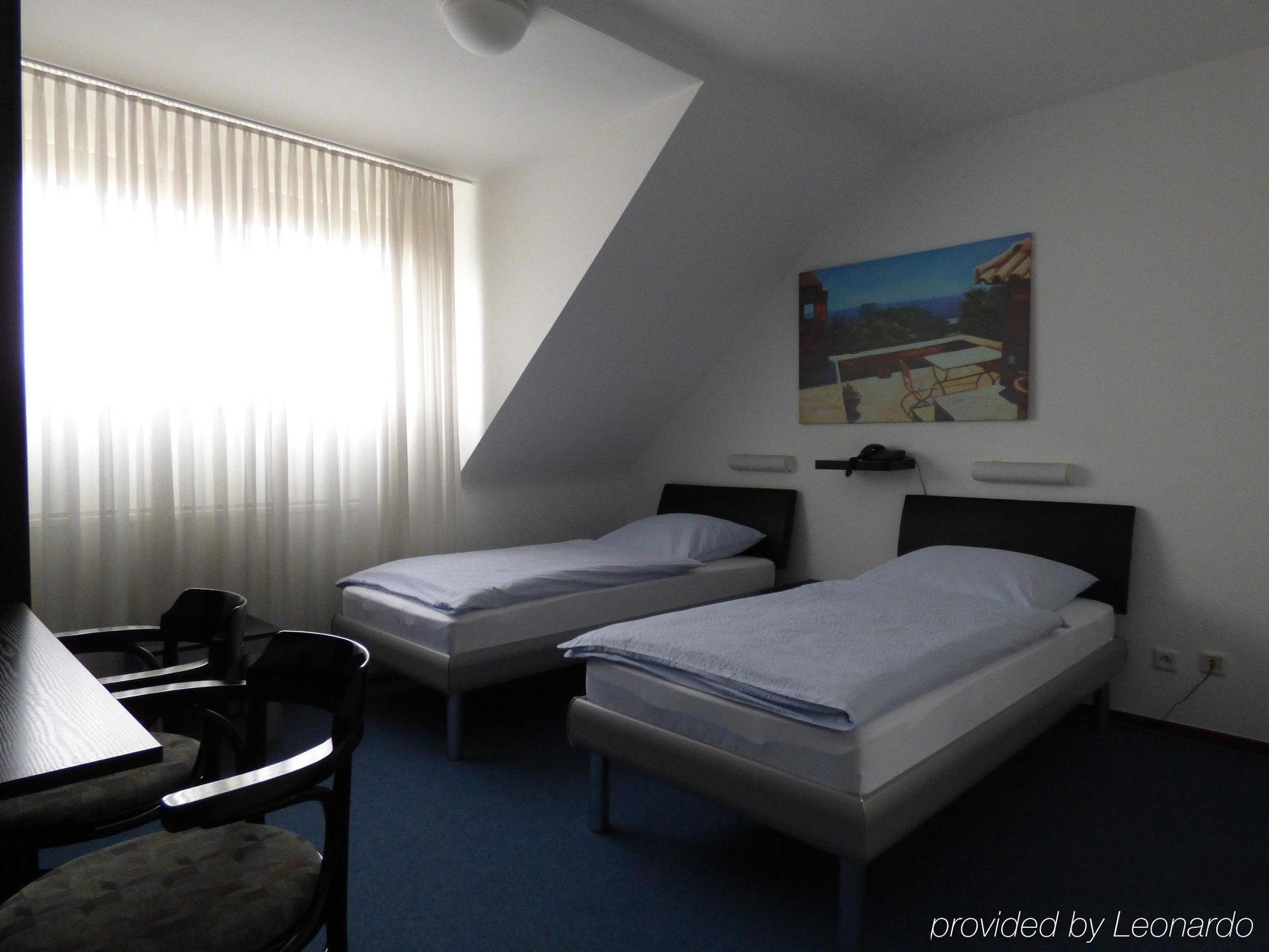 Hotel Alt Buettgen Kaarst Extérieur photo