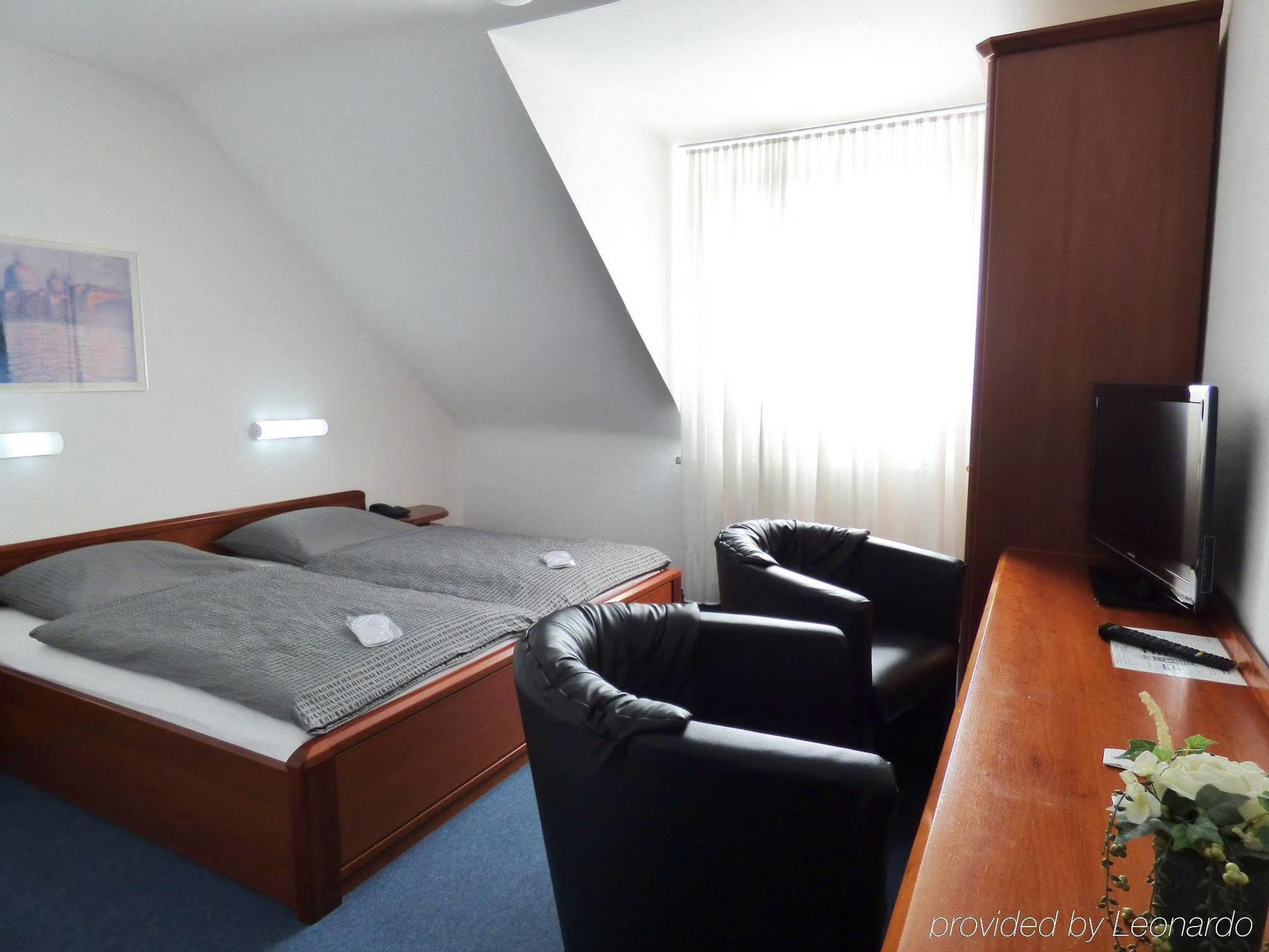 Hotel Alt Buettgen Kaarst Extérieur photo