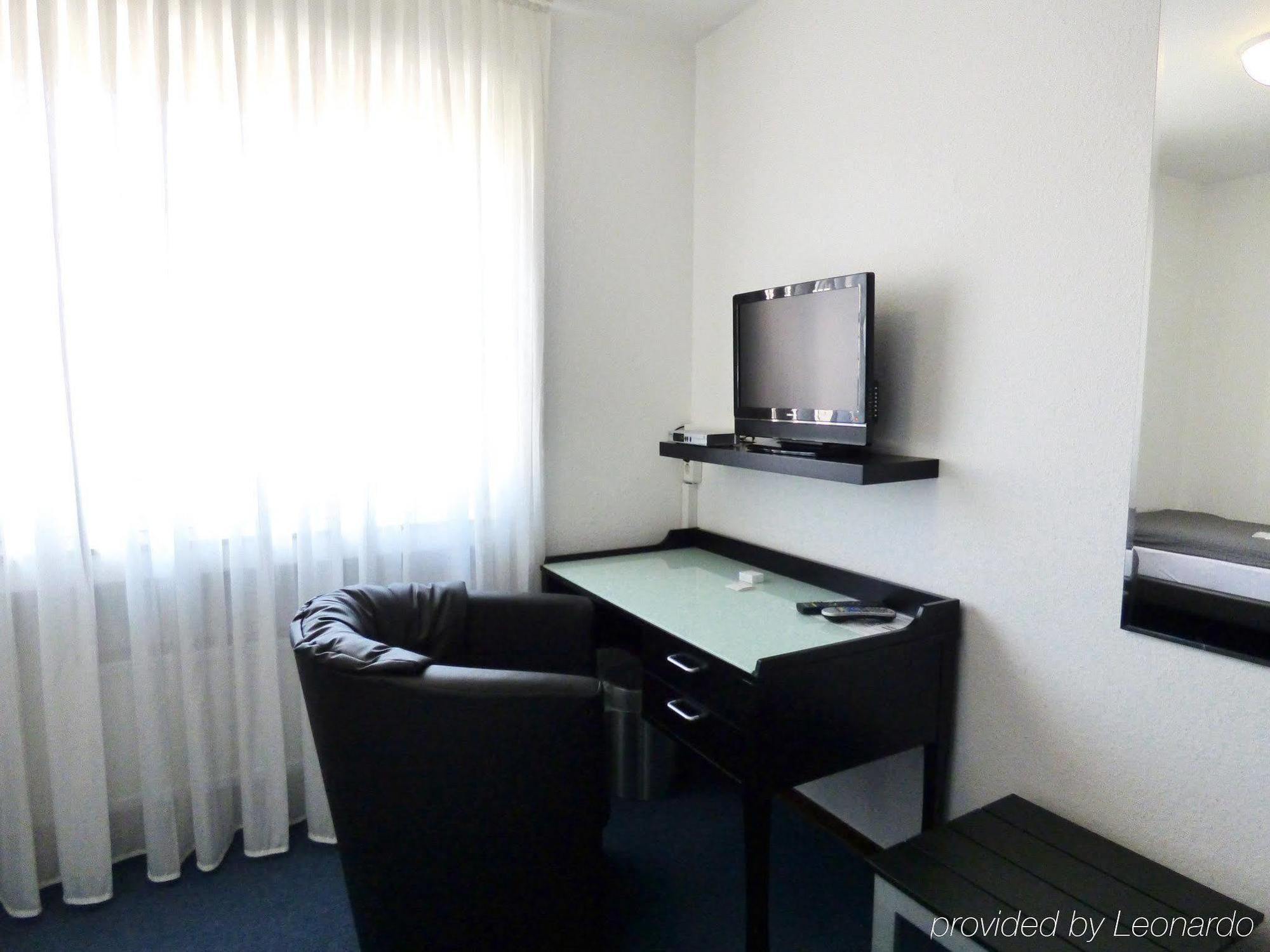 Hotel Alt Buettgen Kaarst Extérieur photo