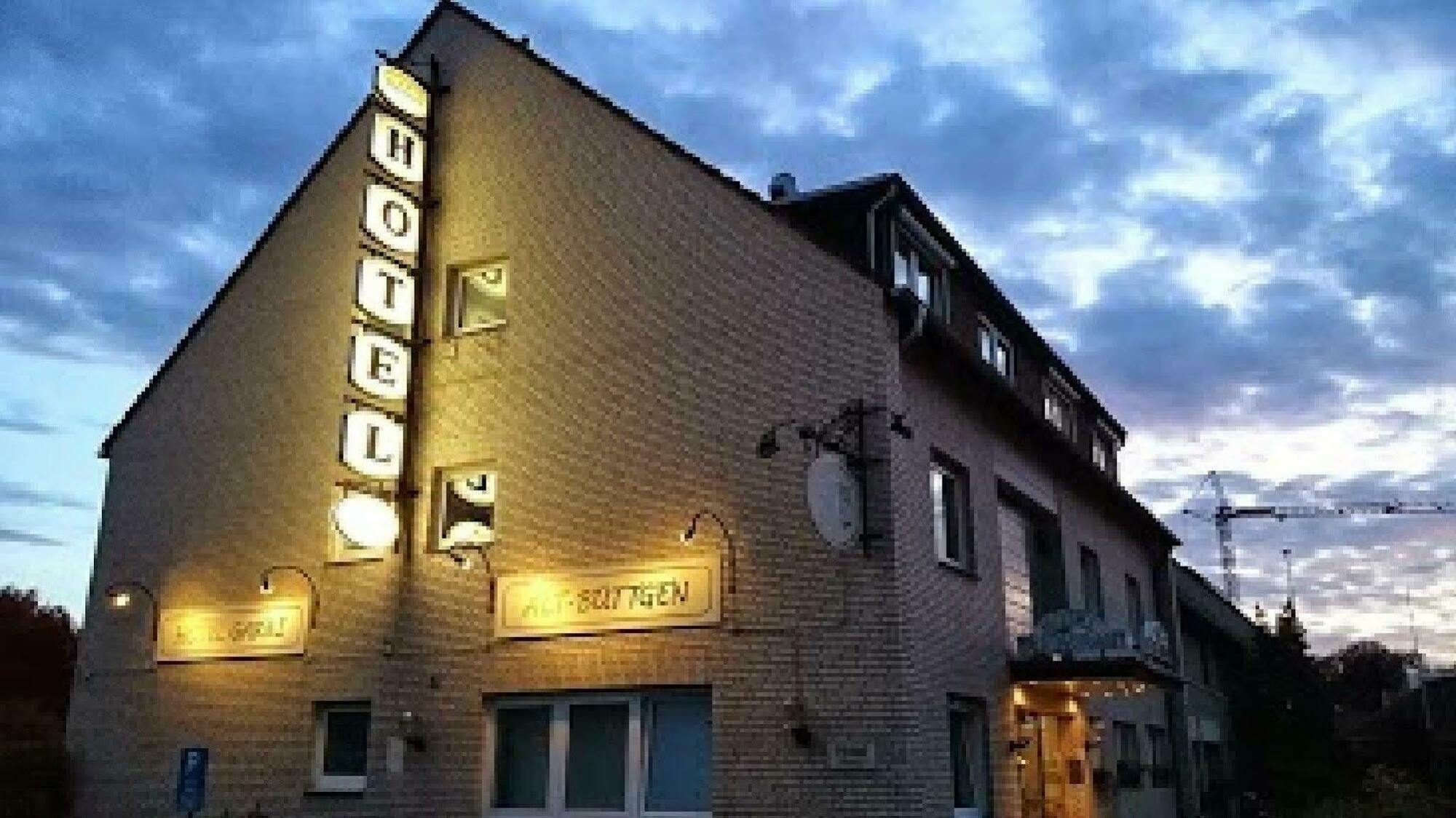 Hotel Alt Buettgen Kaarst Extérieur photo